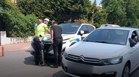 Talas'ta Alkollü Şahıs Trafiği Birbirine Kattı: Ehliyetine El Konuldu, Psikiyatriye Sevk Edildi — haber görseli