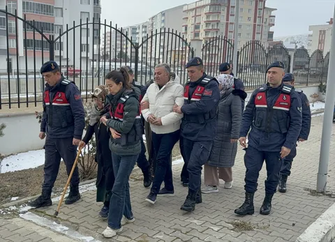 1961'de Öldü, 2026'ya Kadar Maaş Aldı! Yozgat'ta 65 Yıl Önce Vefat Eden Kadının Kimliğiyle Devleti Soydular — haber görseli