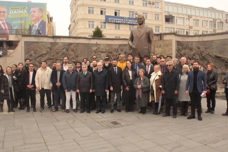 Kayseri'de 27 Mart Dünya Tiyatro Günü Düzenlenen Törenle Kutlandı — haber görseli