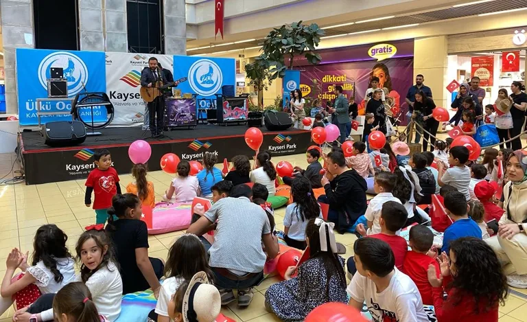 Ülkü Ocakları'ndan 23 Nisan Etkinliği  — haber görseli