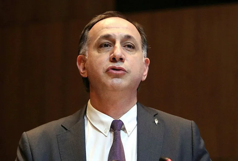 MHK Başkanı Ferhat Gündoğdu Tutuklandı!  Ferhat Gündoğdu Kimdir? Hakemler Dosyası Soruşturması Detaylar — haber görseli