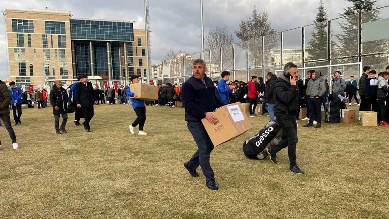 Başkan Büyükkılıç'tan Amatör Spor Kulüplerine Destek — haber görseli