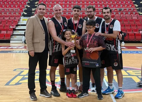 Cumhuriyet Kupası'nda Basketbol Heyecanı: İlk 4 Belirlendi — haber görseli