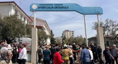 Kahramanmaraş’ta Okulda Silahlı Saldırı: 9 Kişi Hayatını Kaybetti — haber görseli