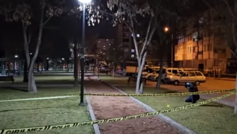 KAYSERİ'DE PARKTA CİNAYET! Barbaros Mahallesi’nde Tartışma Kanlı Bitti: Bir Ölü — haber görseli