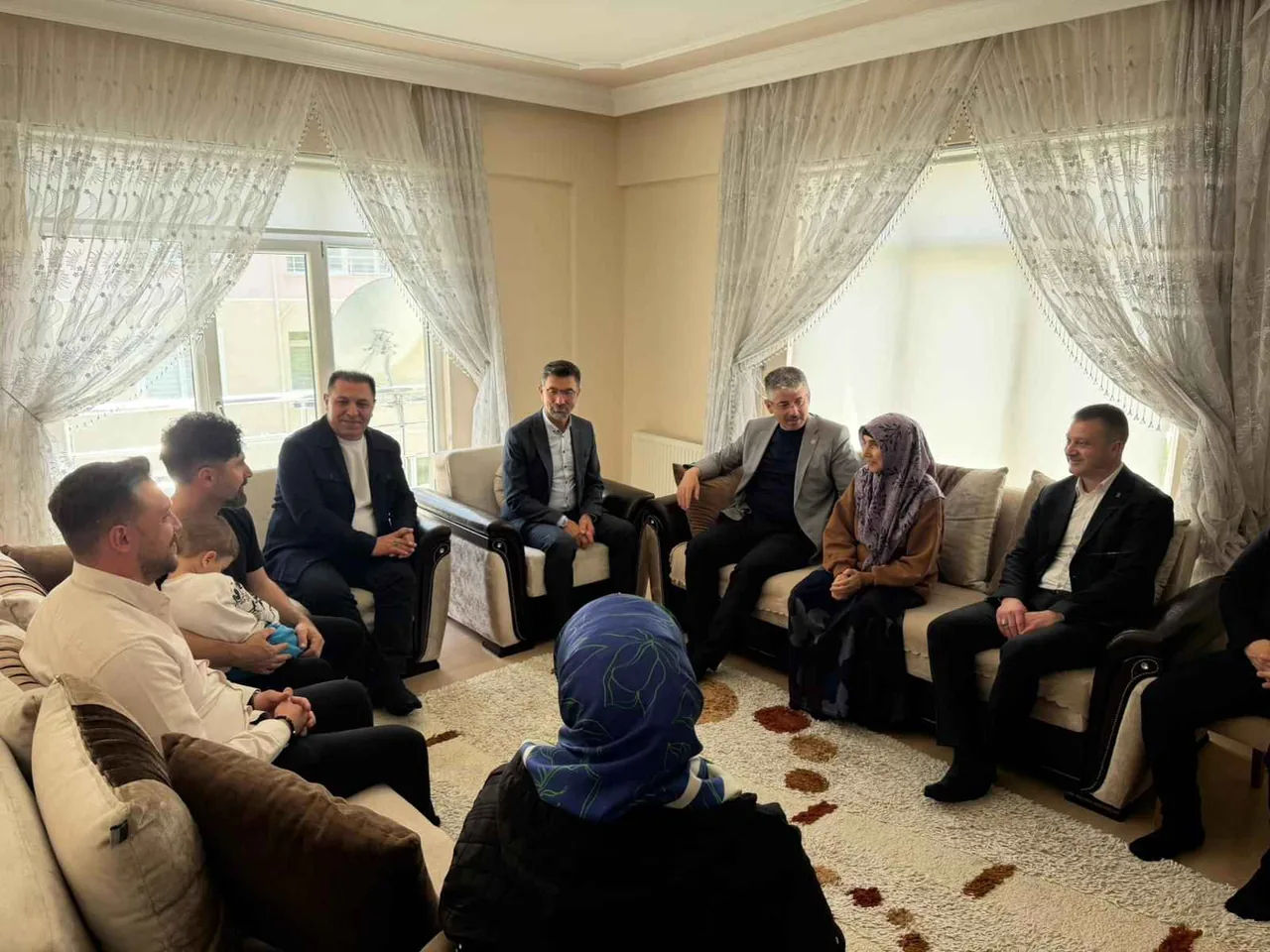 AK Parti Kayseri Milletvekili Şaban Çopuroğlu’ndan Şehit Annemize Anneler Günü Ziyareti — haber görseli
