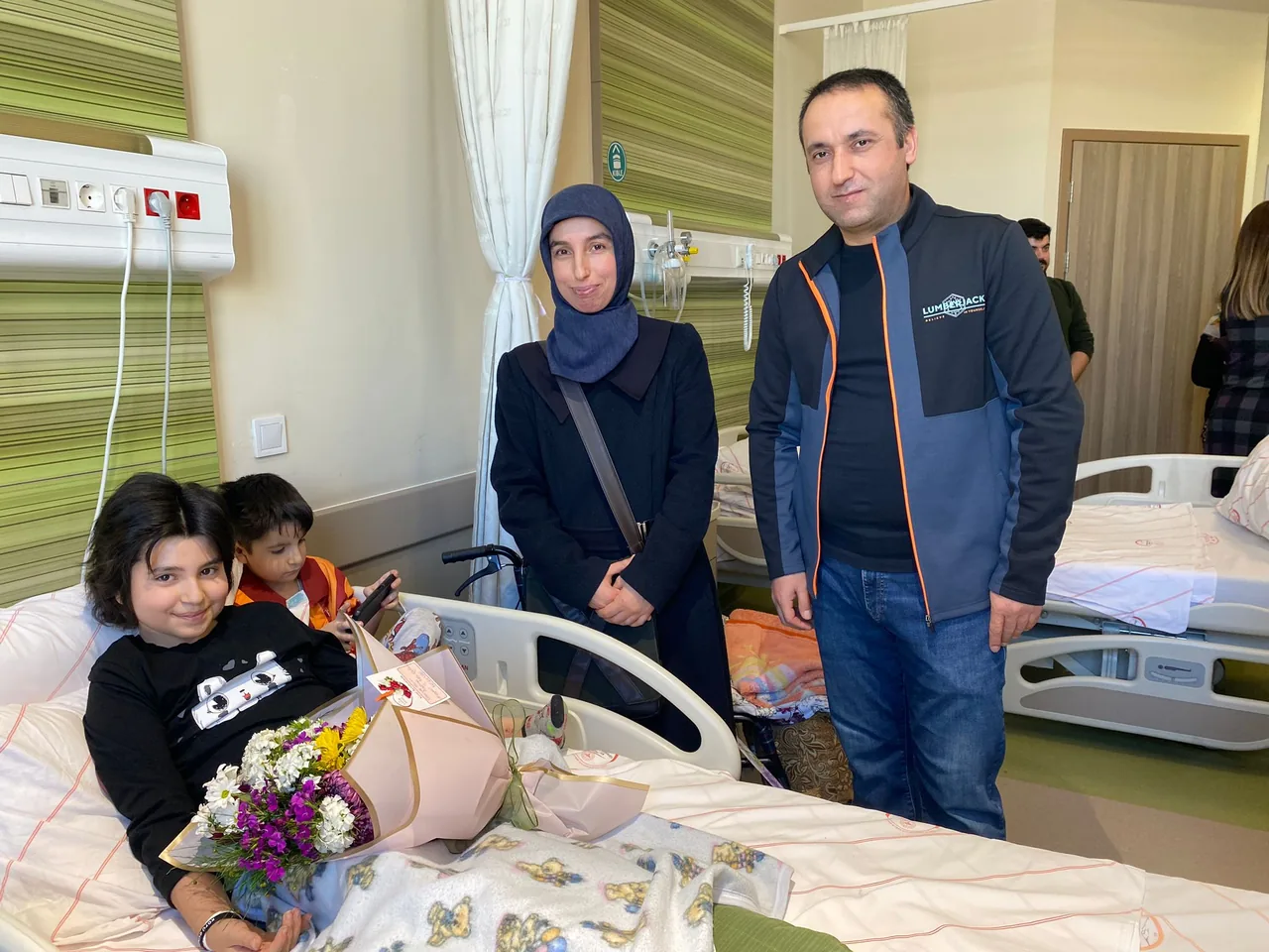 Depremzede Aysima Hastane Odasında Eğitim Almaya Başladı — haber görseli