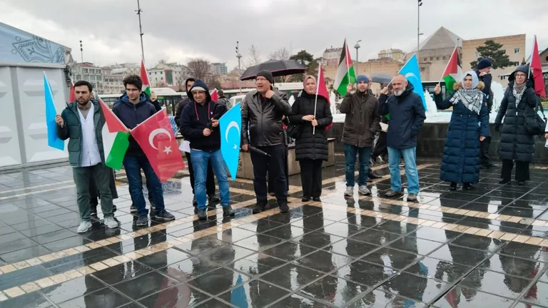 Hekimler Tarafından Filistin ve Doğu Türkistan İçin Sessiz Yürüyüş — haber görseli