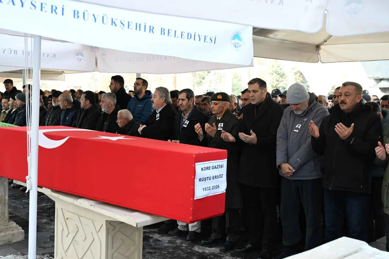 Kore Gazisi Rüştü Ersöz son yolculuğuna uğurlandı — haber görseli