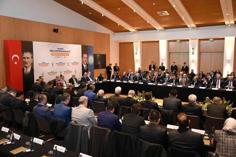 Başkan Büyükkılıç, Konya’da AK Parti Yerel Yönetimler İstişare Toplantısına Katıldı — haber görseli