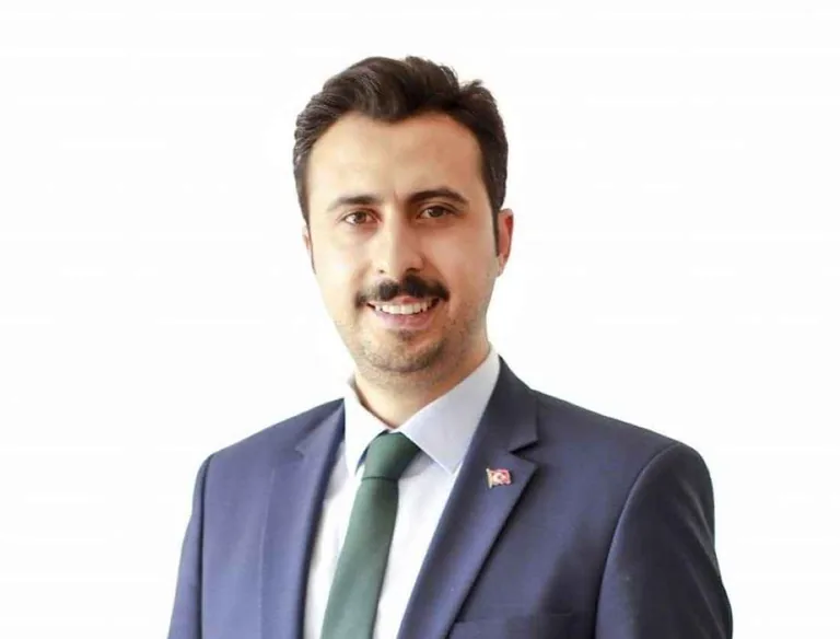 CHP İl Başkanı Gözbaşı, görevden alındı! Gözbaşı’nın yerine Okan Marzıoğlu atandı — haber görseli