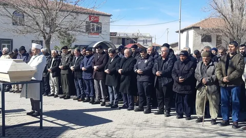 Kıbrıs Gazisi Mehmet Özdamar Yahyalı'da Son Yolculuğuna Uğurlandı — haber görseli