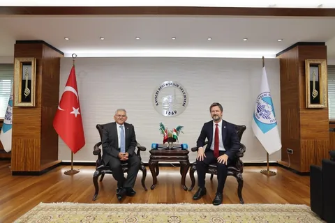 Başkan Büyükkılıç, Macaristan Ankara Büyükelçisi Matis ve Fahri Konsolos Şahbaz'ı Ağırladı — haber görseli