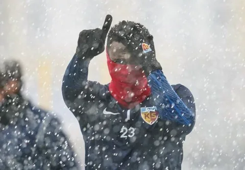 Kar Altında Tek İdman:Kayserispor, Milli Maç Arasında Tek İdmanla Güç Topladı — haber görseli