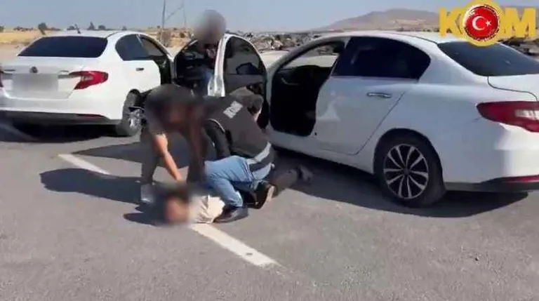 Nefes Kesen Takip! Hatay’dan Kayseri’ye Silah Sevkiyatına Polis Darbesi — haber görseli