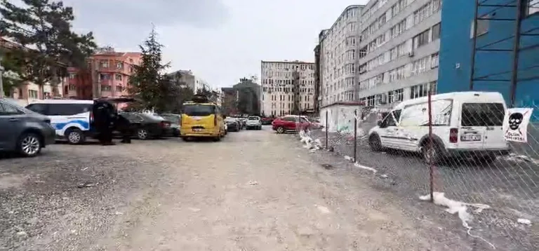 Kayseri Sahabiye'de Sokak Ortasında Silahlı Çatışma : 2 Yaralı — haber görseli