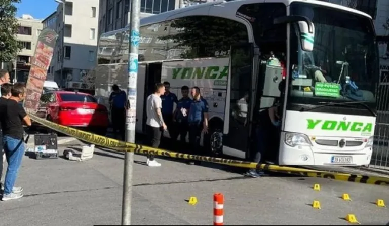 Alacak-verecek Meselesi Kanlı Bitti: Ağabeyini Direksiyon Başında Vurdu! — haber görseli