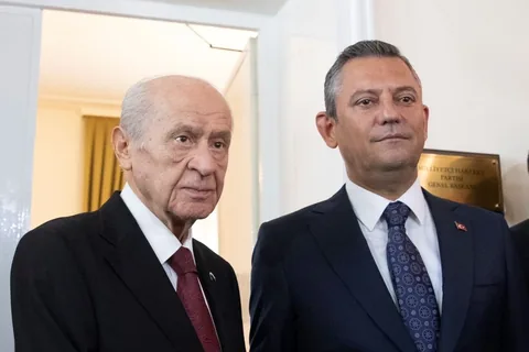 Devlet Bahçeli ile hangi konuları görüştüler? Özgür Özel madde madde saydı — haber görseli