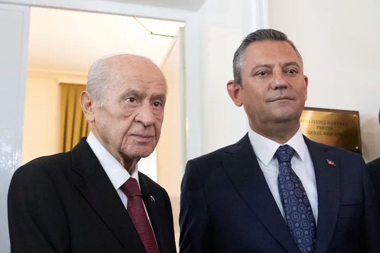 Devlet Bahçeli ile hangi konuları görüştüler? Özgür Özel madde madde saydı — haber görseli