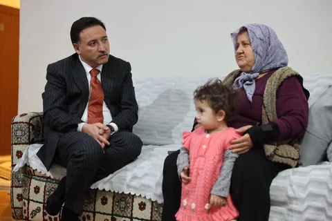 ŞEHRİN VALİSİ DEĞİL, KAYSERİ'NİN EVLADI: GÖKMEN ÇİÇEK TALAS’TA GÖNÜLLERİ FETHETTİ! — haber görseli