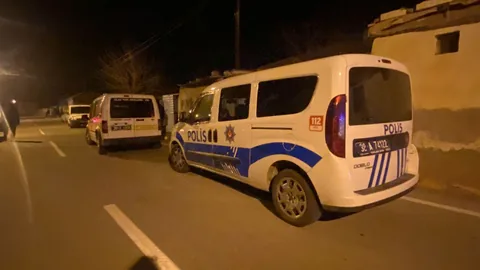 Ailesiyle Tartışan Şahıs, Kazara Kendini Vurdu — haber görseli
