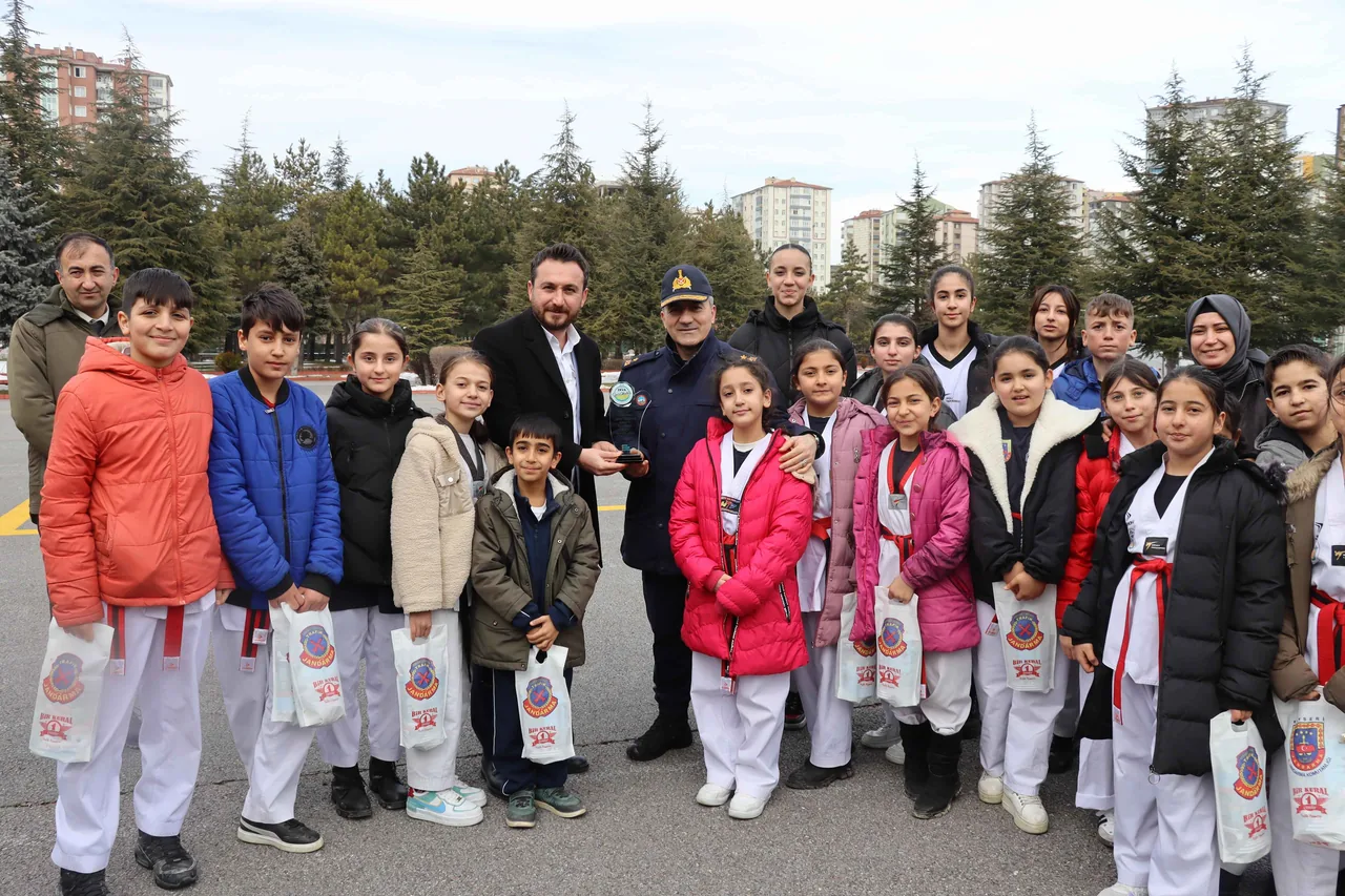 ERVA Spor Okulları’ndan İl Jandarma Komutanlığına Ziyaret — haber görseli