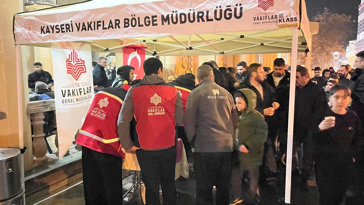 Hayır Sofrası Sizleri Bekliyor! Kayseri ve Çevre İllerde Ücretsiz İftar Noktaları Belli Oldu — haber görseli