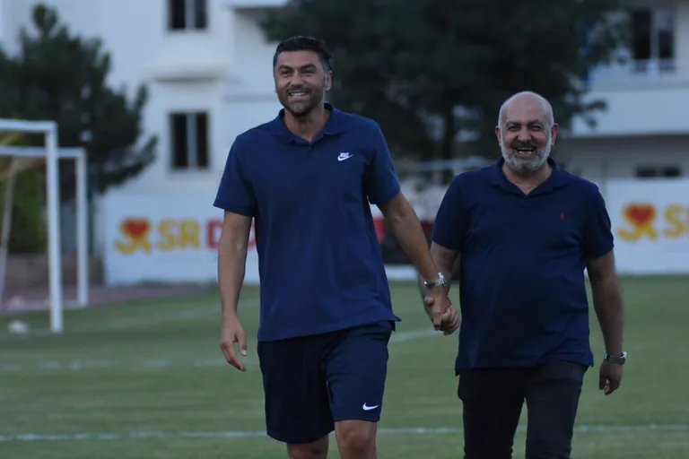 Kayserispor Başkanı Ali Çamlı’dan Burak Yılmaz’ın İstifa ettiği söylentilerine tepki — haber görseli