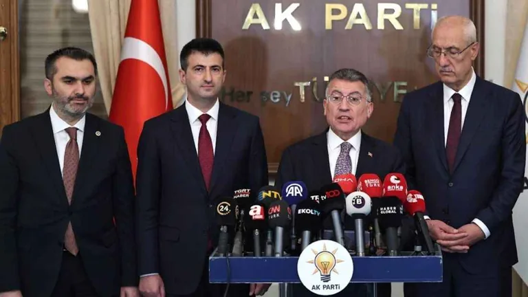 Emekli Komutanlara Medya Kısıtlaması Teklifi Meclis'e Sunuldu — haber görseli