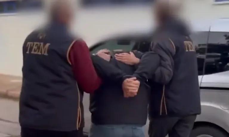 KAYSERİ’DE FETÖ’NÜN BİR ÜYESİ DAHA ADALETE TESLİM EDİLDİ — haber görseli