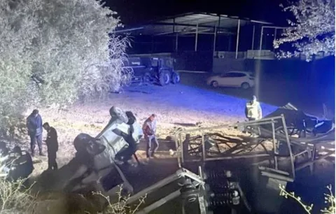 Kayseri-Sivas Yolunda Otomobil Şarampole Devrildi! Hatun Eğin Hayatını Kaybetti 2 Yaralı — haber görseli