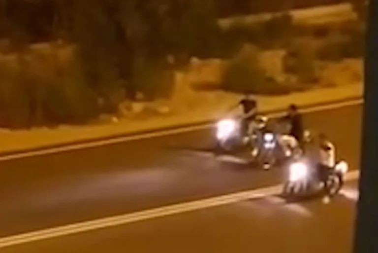 Trafikte Tehlike Oyunu: Kayseri'de Motosikletçiler Can Güvenliğini Hiçe Saydı — haber görseli