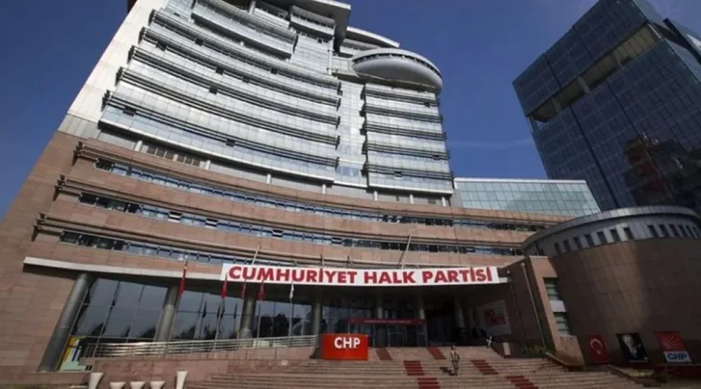CHP'de Deprem! 264 Eski Milletvekili İstifa Kararı Aldı... Yeni Parti Safında Yer Alacaklar — haber görseli