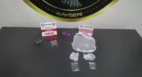 Uyuşturucu Ticareti Yapan Şüphelilere Baskın: 3 Kişi Yakalandı — haber görseli