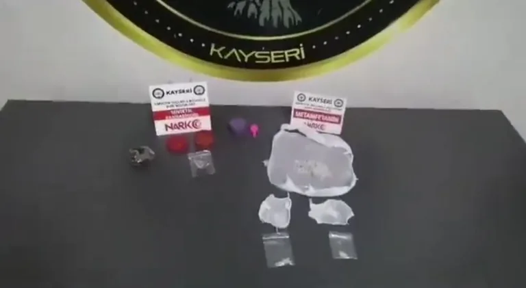 Uyuşturucu Ticareti Yapan Şüphelilere Baskın: 3 Kişi Yakalandı — haber görseli