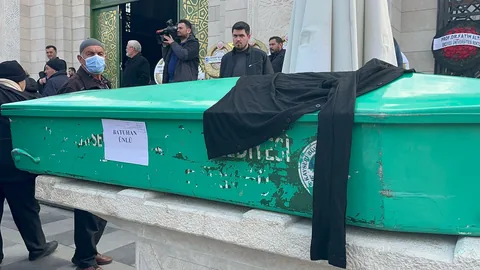 Kayseri'de Cinayet: 26 Yaşındaki Genç, Karnından Vurularak Öldürüldü — haber görseli