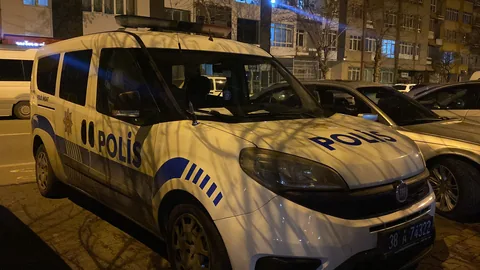 Kayseri'de Şüpheli Ölüm: Evinin Banyosunda Ölü Bulundu — haber görseli