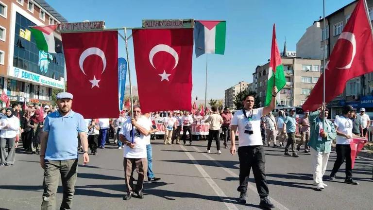 Kayseri'de Kudüs ve Filistin İçin Yürüyüş: İsrail'in Zulmüne Karşı Sert Tepki — haber görseli