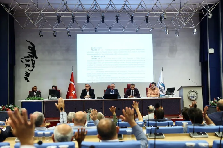 Büyükşehir meclisinde 4 İlçeye ek bütçe — haber görseli
