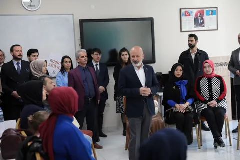 BAŞKAN ÇOLAKBAYRAKDAR’DAN ENGELLİ BİREYLER VE AİLELERİ İÇİN MÜJDE ÜSTÜNE MÜJDE — haber görseli