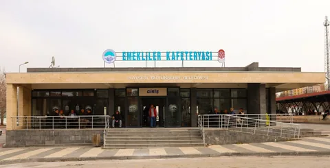 Büyükşehir'in İkinci Emekliler Kafeteryası Hizmete Girdi — haber görseli