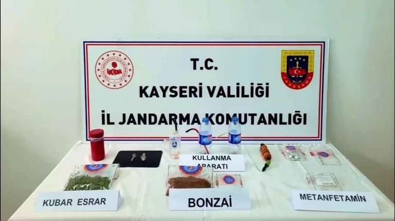 Jandarma Ekiplerinden Zehir Tacirlerine Darbe!  — haber görseli
