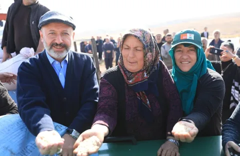 KADINLAR TARIMSAL ÜRETİMDE DAHA FAZLA SÖZ SAHİBİ OLACAK! Kocasinan’da Kadın Girişimcilere Destek — haber görseli