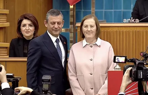 AK Partili Eski Devlet Bakanı Selma Aliye Kavaf CHP’ye Katıldı — haber görseli