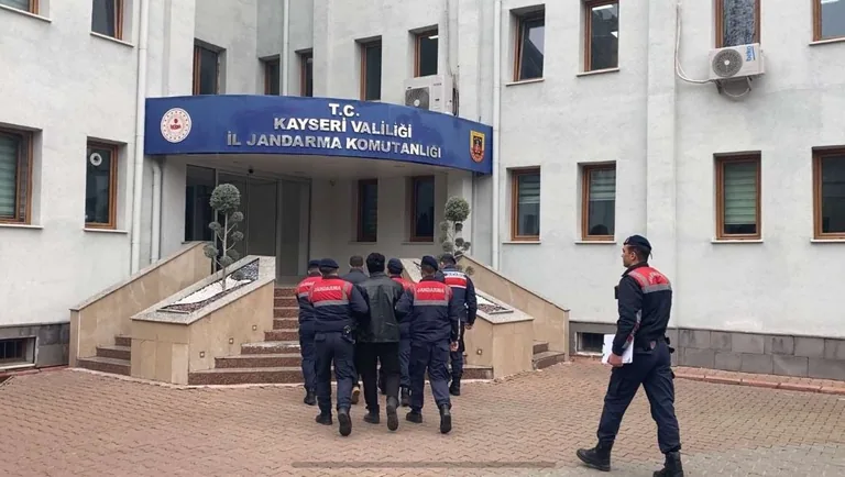 Kayseri’de DEAŞ şüphelisi Irak uyruklu 2 şahıs yakalandı — haber görseli