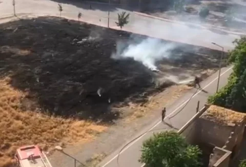 Artan Sıcaklıklar Zarar Vermeye Devam Ediyor! Kayseri'nin Pekçok Noktasında Anız Yangını — haber görseli