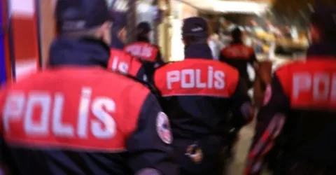 Kayseri'de Düzenlenen Uyuşturucu Operasyonlarında 42 Şahıs Gözaltına Alındı — haber görseli