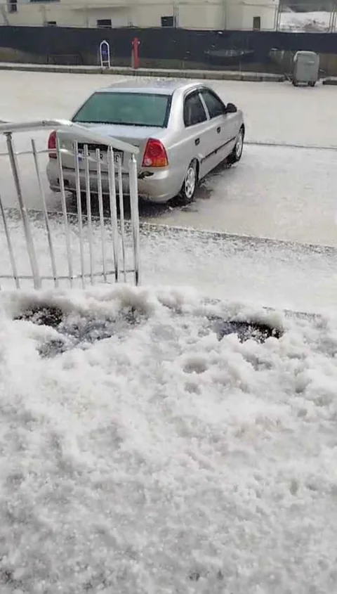 Mayıs Ayında Beyaza Büründü! İncesu’da Dolu Ekili Alanları Vurdu! — haber görseli