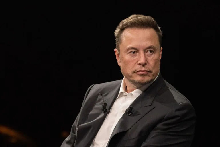 Elon Musk dünyanın en zengini oldu! Serveti tarihe geçti — haber görseli