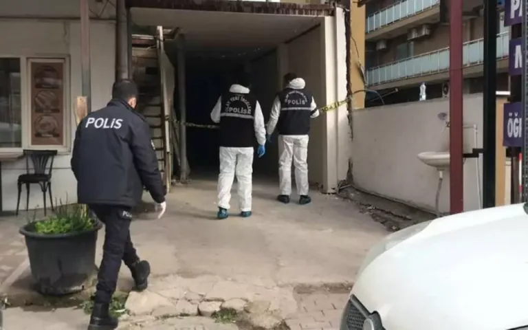 Uzman çavuş pansiyonda başından vurulmuş halde ölü bulundu — haber görseli